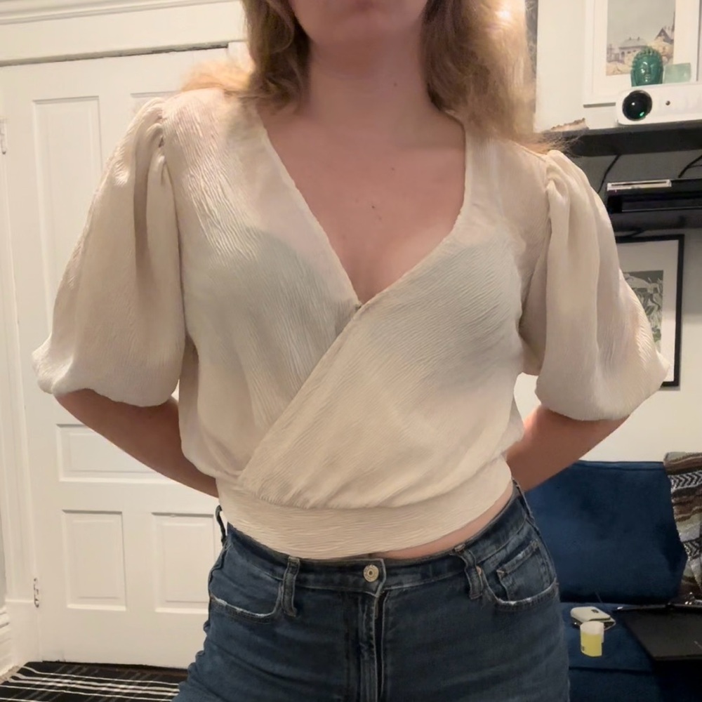 Flowy Bubble GUESS Blouse Low Neckline Wrap Style Top